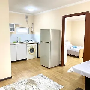  Апартаменты Town House, метро райымбек